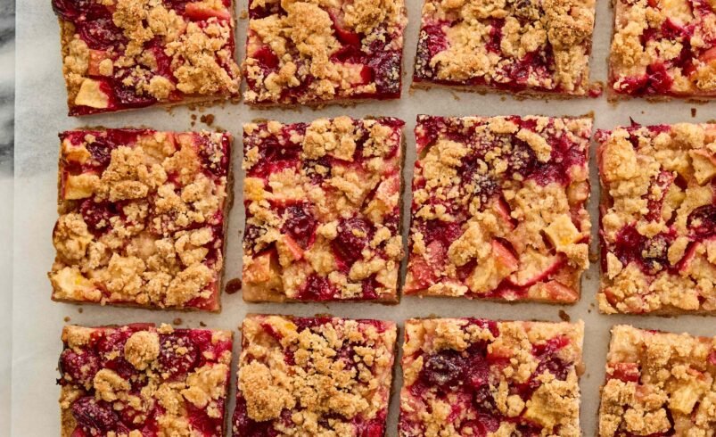 Cranberry Apple Streusel Bars Beauty03 preview maxWidth 4000 maxHeight 4000 ppi 300 quality 100 117c