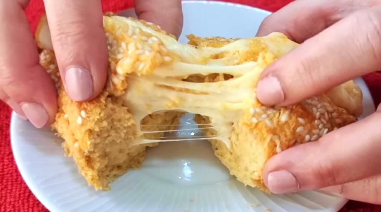 Pãozinho low carb rápido e sem farinha! Rico em proteínas e cálcio, fácil, barato e saudável