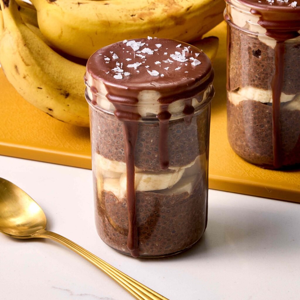 EWL Chocolate Banana Peanut Butter Chia Pudding 1x1 065 preview maxWidth 4000 maxHeight 4000 ppi 300