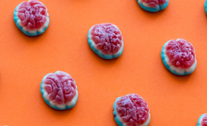 Nem oito, nem 80: extremos no consumo de açúcar prejudicam a saúde mental