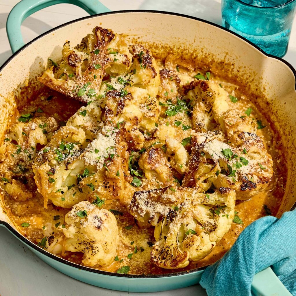 EWL Garlic Parmesan Melting Cauliflower 1x1 32 preview maxWidth 4000 maxHeight 4000 ppi 300 quality