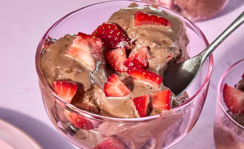 chocolate strawberry nice cream beauty 174 503495f73afb493fa45429b60ddd8bce