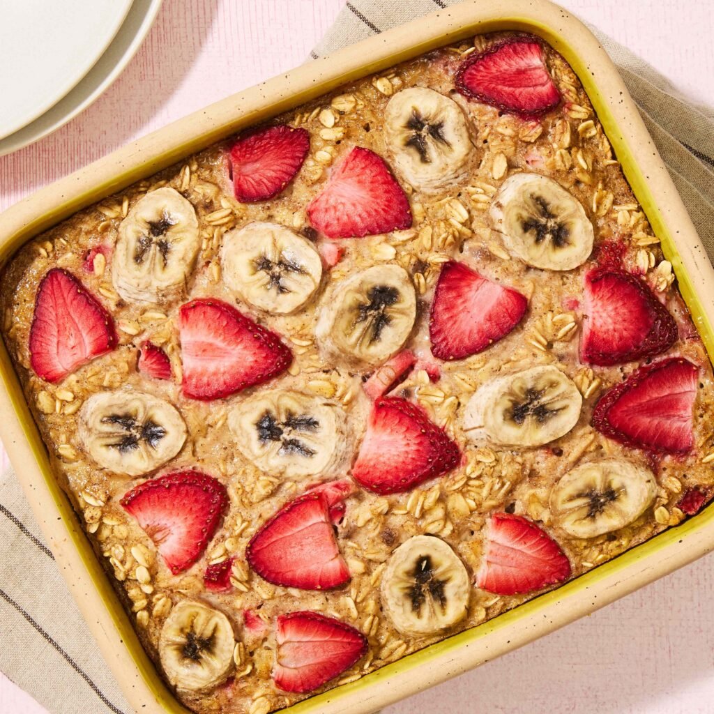 ewl strawberry banana baked oats hero 420 preview maxWidth 4000 maxHeight 4000 ppi 300 quality 100 f