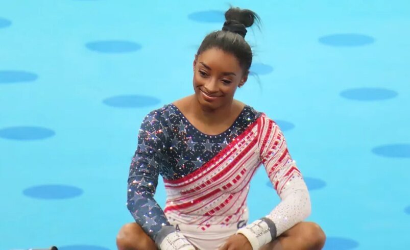 9 famosos com TDAH e o que eles ensinam sobre o transtorno